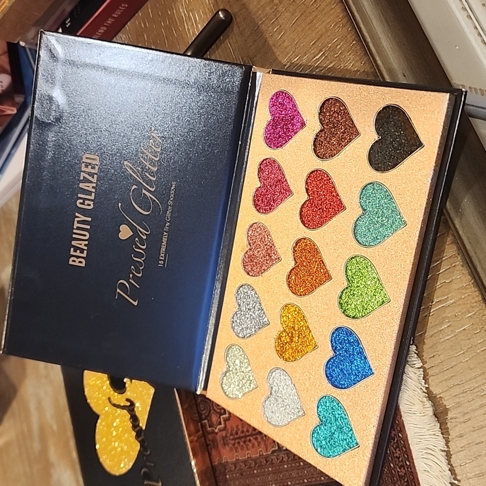 Pressed Glitter Eyeshadow 15 colors
